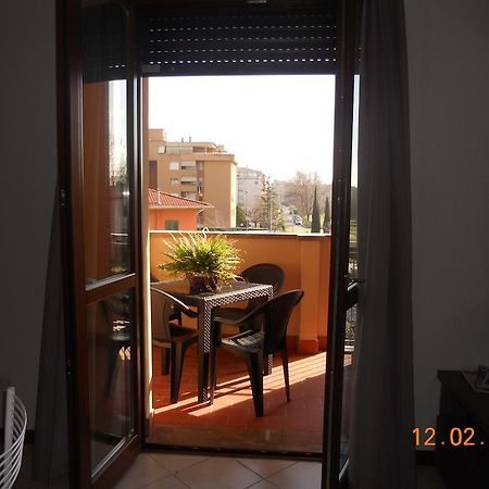 Apartment Via Delle Torri Pisa Luaran gambar